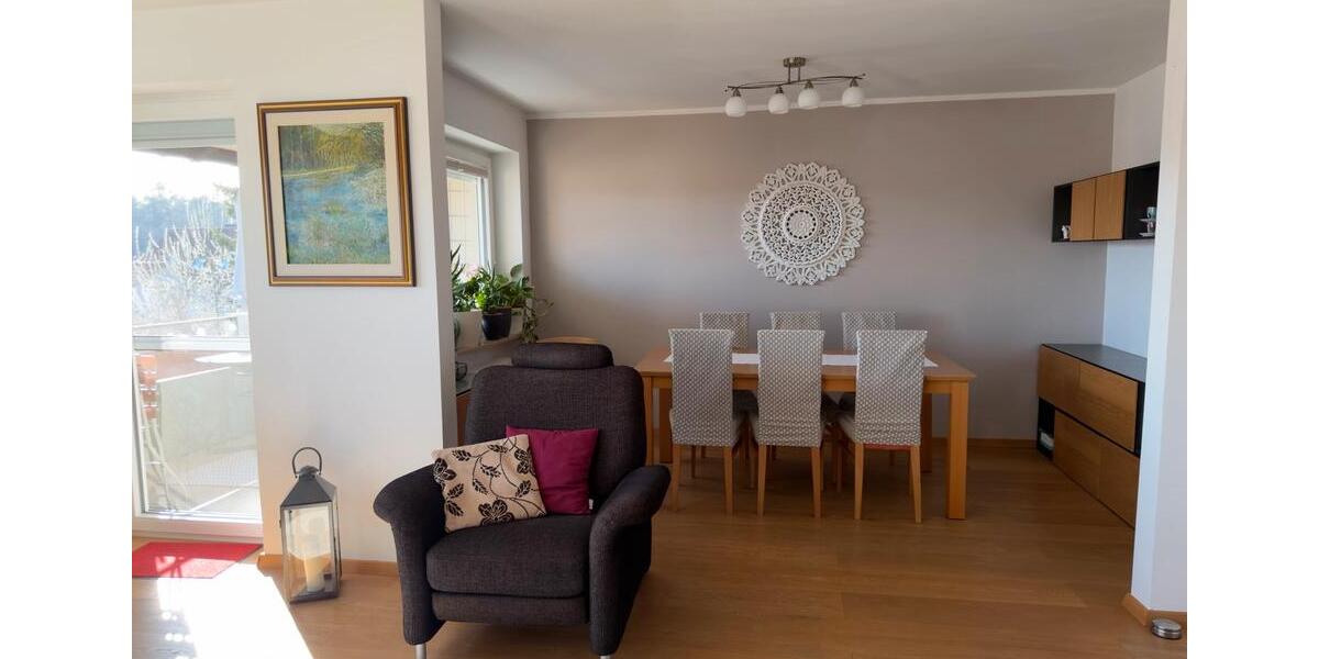 Etagenwohnung Nürnberg Falkenheim - 3 Zimmer, 94 m&sup2;, 1.700&euro; | Angebot:25644006