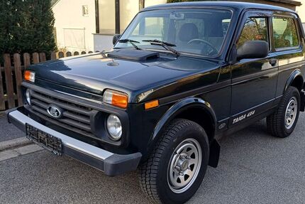 Lada Taiga 101.700 km 7.450 &euro; Igensdorf 91338