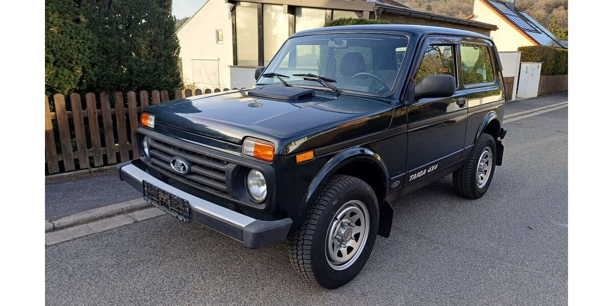 Lada Taiga 101.700 km 7.450 &euro; Igensdorf 91338