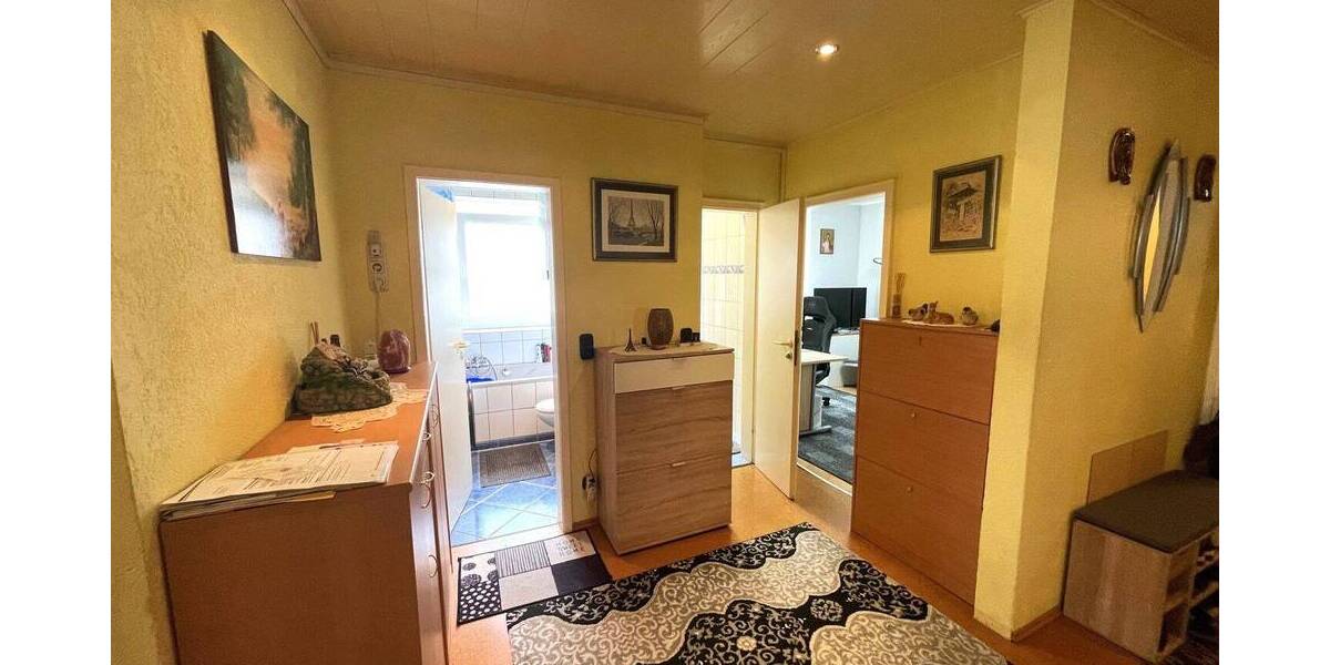 Etagenwohnung Nürnberg Schoppershof - 4 Zimmer, 95 m&sup2;, 250.000&euro; | Angebot:25996007