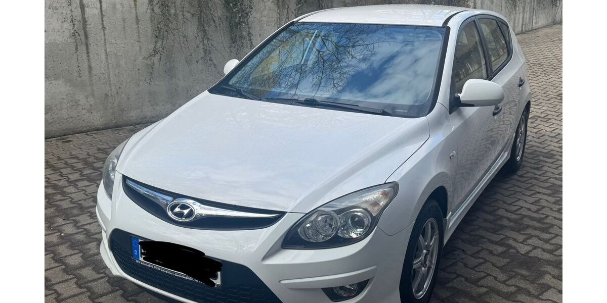 Hyundai i30 138.000 km 2.899 &euro; Nürnberg 90552