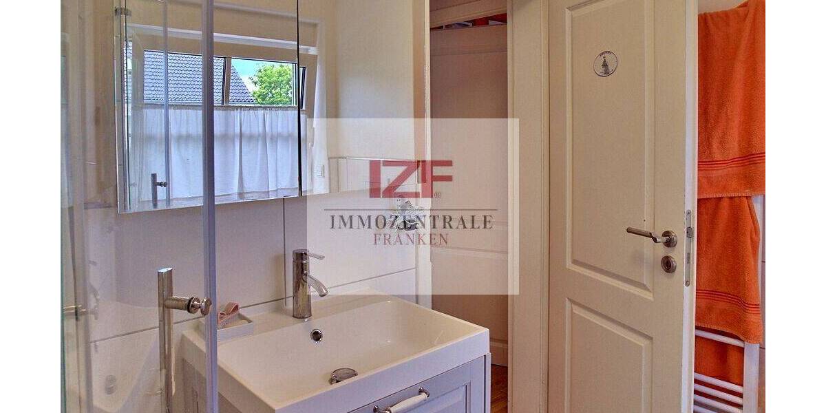 Reihenendhaus Erlangen Eltersdorf - 5 Zimmer, 117 m&sup2;, 495.000&euro; | Angebot:26874883