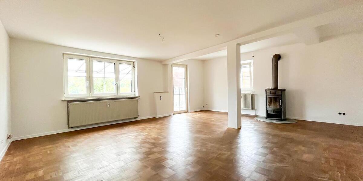 Großzügige Wohnung mit 2 Balkonen! - 3- Gräfenberg 10809474132 | Angebot:24410054