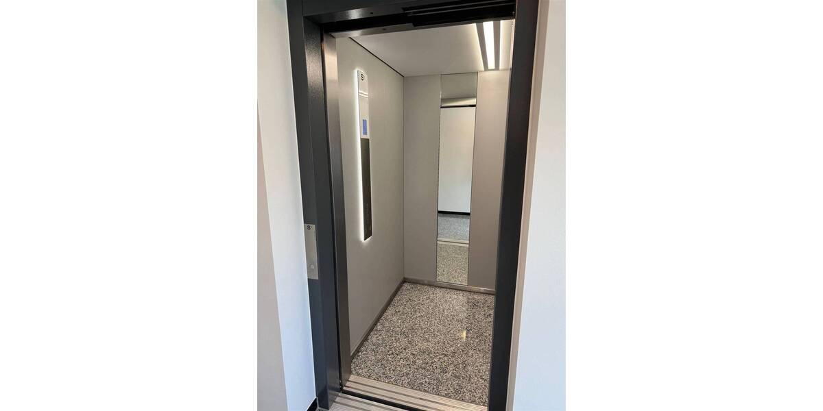 Etagenwohnung Lauf - 4 Zimmer, 124 m&sup2;, 2.100&euro; | Angebot:25998806