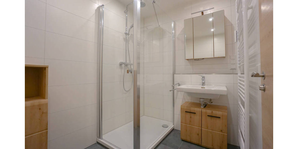 Etagenwohnung Roth - 2 Zimmer, 54 m&sup2;, 760&euro; | Angebot:26673172