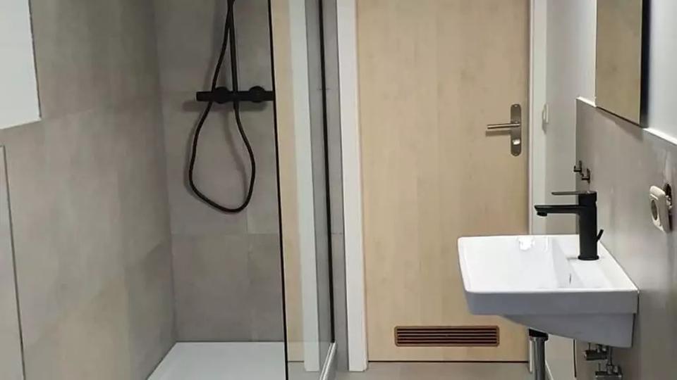 Etagenwohnung Erlangen Bruck - 1 Zimmer, 90 m&sup2;, 480&euro; | Angebot:25805734