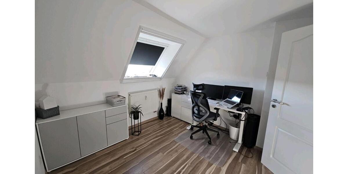 Dachgeschoßwohnung Herzogenaurach - 4 Zimmer, 108 m&sup2;, 395.000&euro; | Angebot:23759237