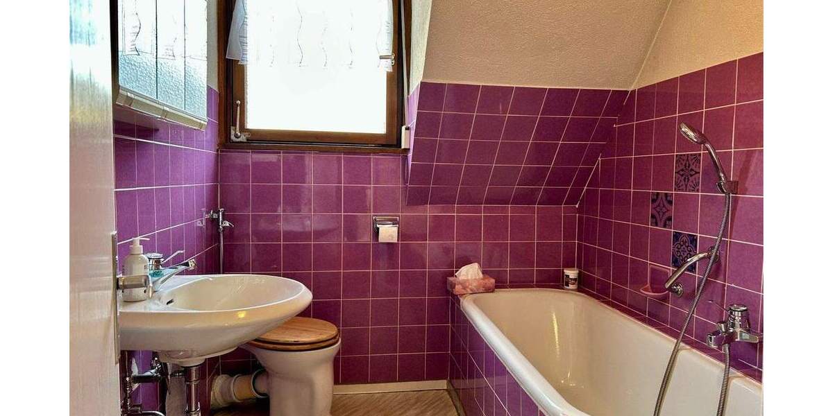 Einfamilienhaus Adelsdorf Aisch - 6 Zimmer, 122 m&sup2;, 345.000&euro; | Angebot:25677867