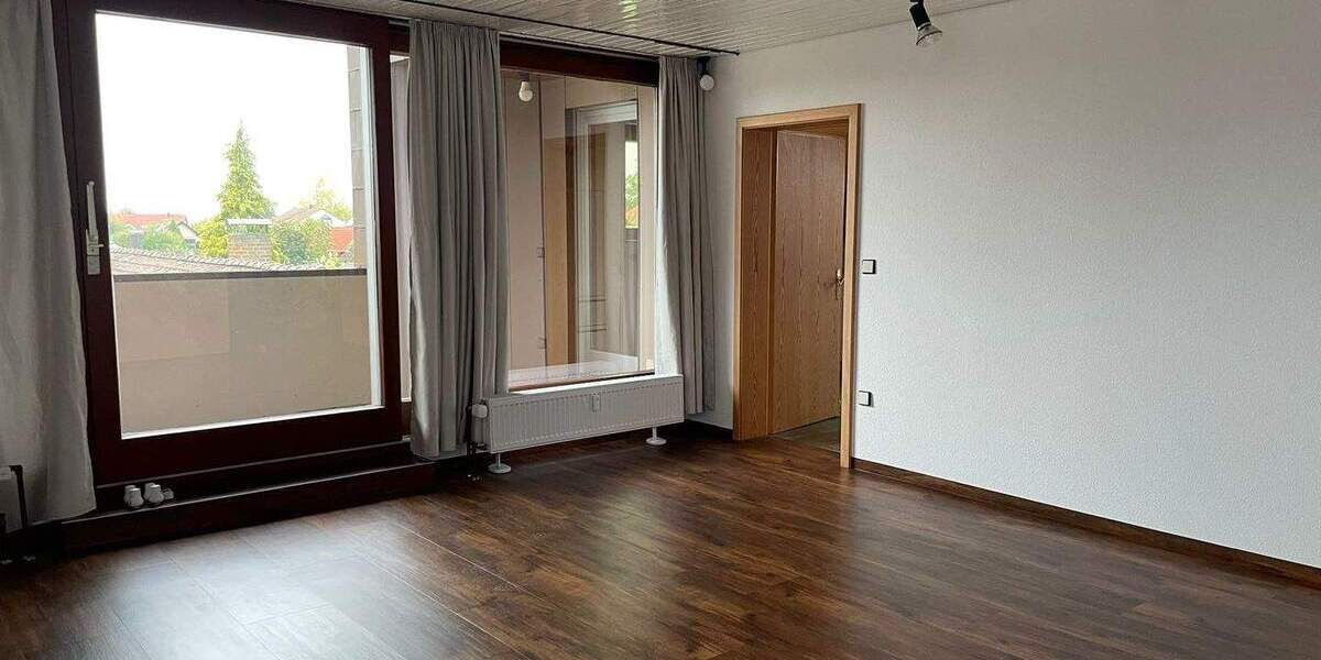 Etagenwohnung Neustadt an der Aisch Neustadt - 2 Zimmer, 75 m&sup2;, 720&euro; | Angebot:25660938