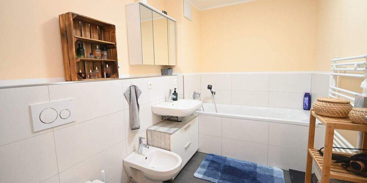 Etagenwohnung Roth - 3 Zimmer, 78 m&sup2;, 330.000&euro; | Angebot:25726906