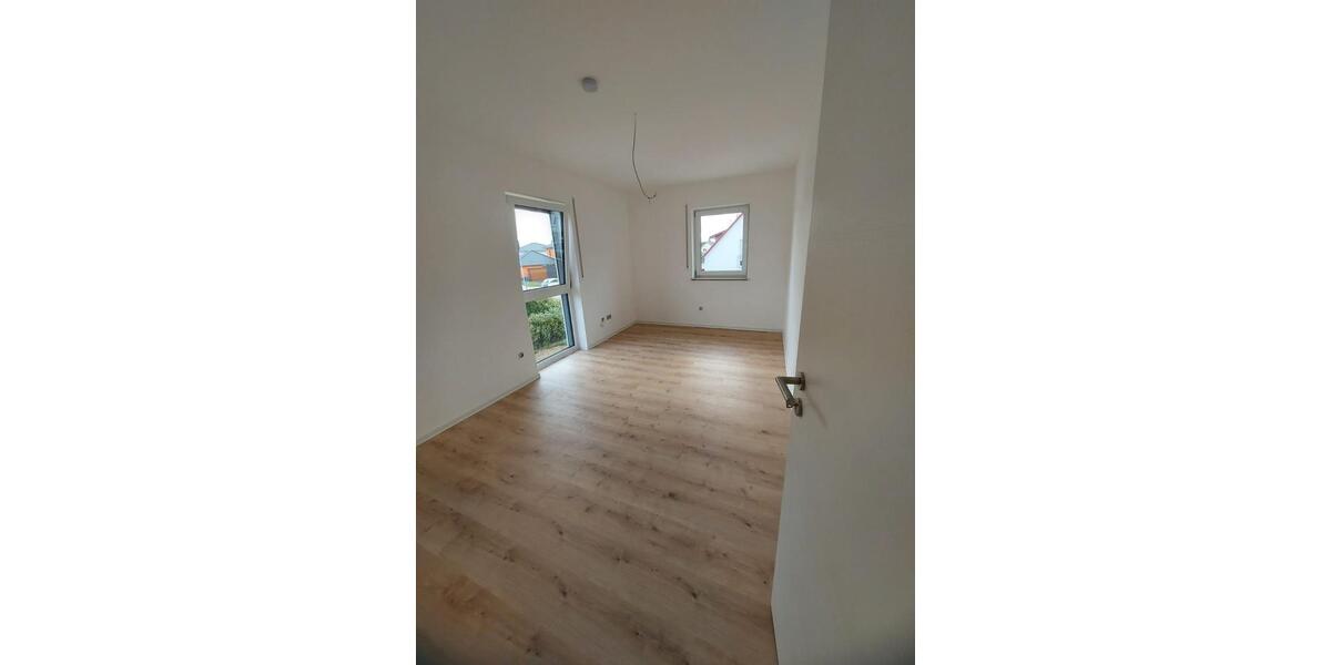 Einfamilienhaus Windsbach - 4 Zimmer, 150 m&sup2;, 1.995&euro; | Angebot:25362105