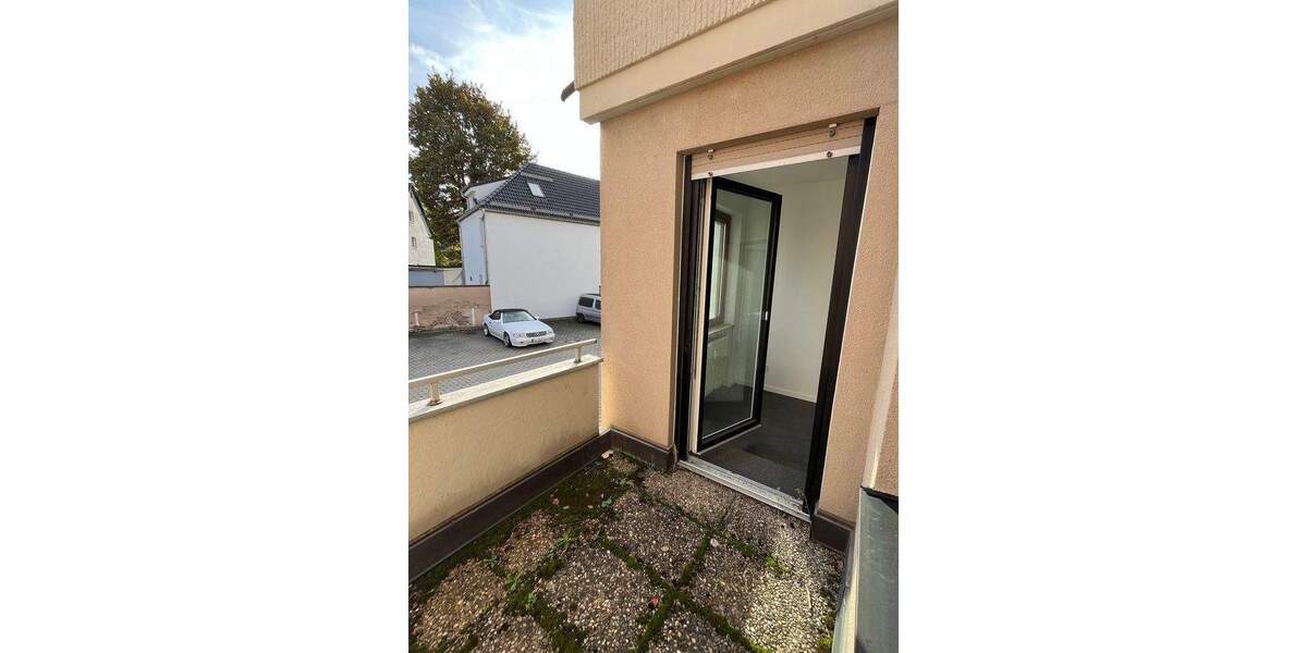 Gewerbeobjekt Zirndorf - 5 Zimmer, 136 m&sup2;, 1.250&euro; | Angebot:25678602