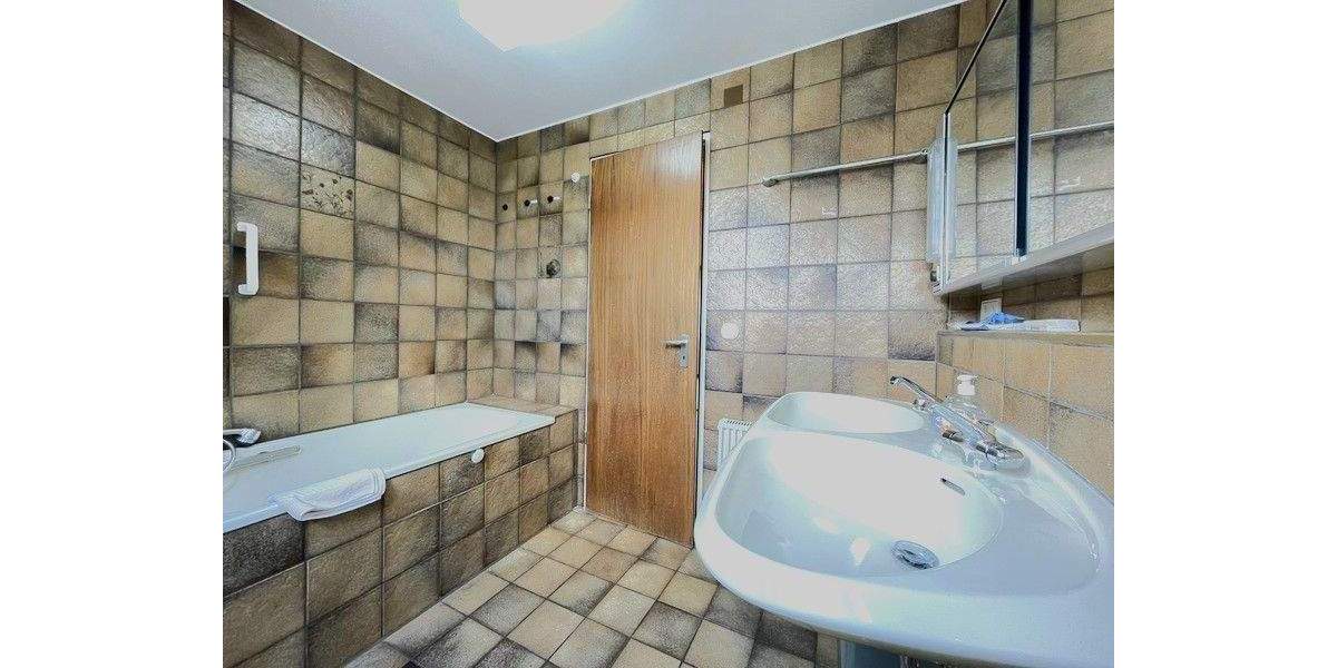 Mehrfamilienhaus, Wohnhaus Schwaig-Behringersdorf Behringersdorf - 6 Zimmer, 192 m&sup2;, 844.000&euro; | Angebot:25743117