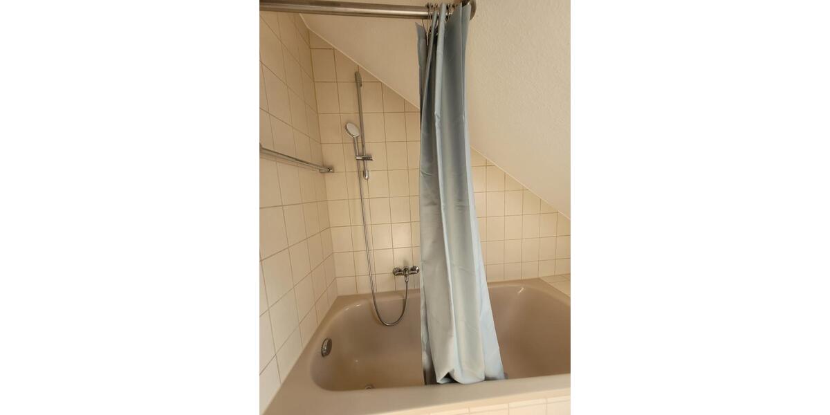 Dachgeschoßwohnung Höchstadt an der Aisch - 2.5 Zimmer, 63 m&sup2;, 630&euro; | Angebot:27631077
