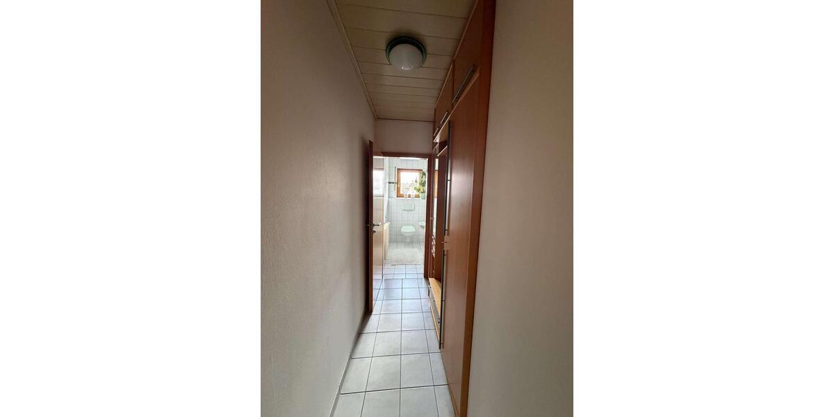 Etagenwohnung Erlangen Alterlangen - 3 Zimmer, 117 m&sup2;, 1.500&euro; | Angebot:25882988