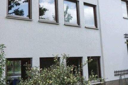 Haus Nürnberg Röthenbach b Schweinau - 8 Zimmer, 158 m&sup2;, 399.000&euro; | Angebot:25704367