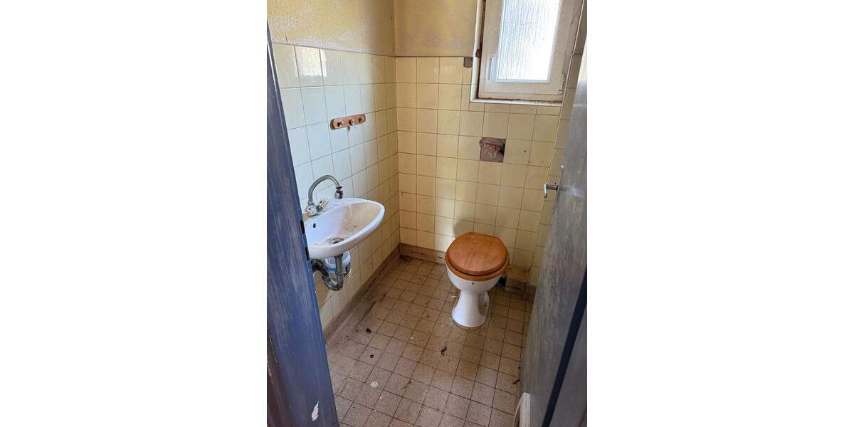 Reihenmittelhaus Nürnberg Thon - 9 Zimmer, 110 m&sup2;, 470.000&euro; | Angebot:25877148