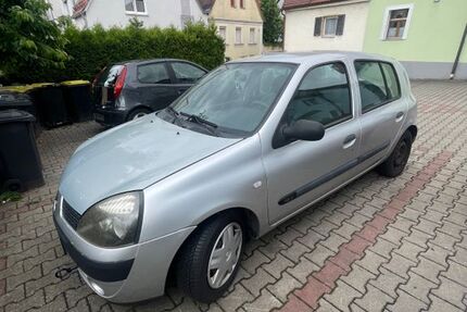 Renault Clio 222.224 km 999 &euro; Forchheim 91301