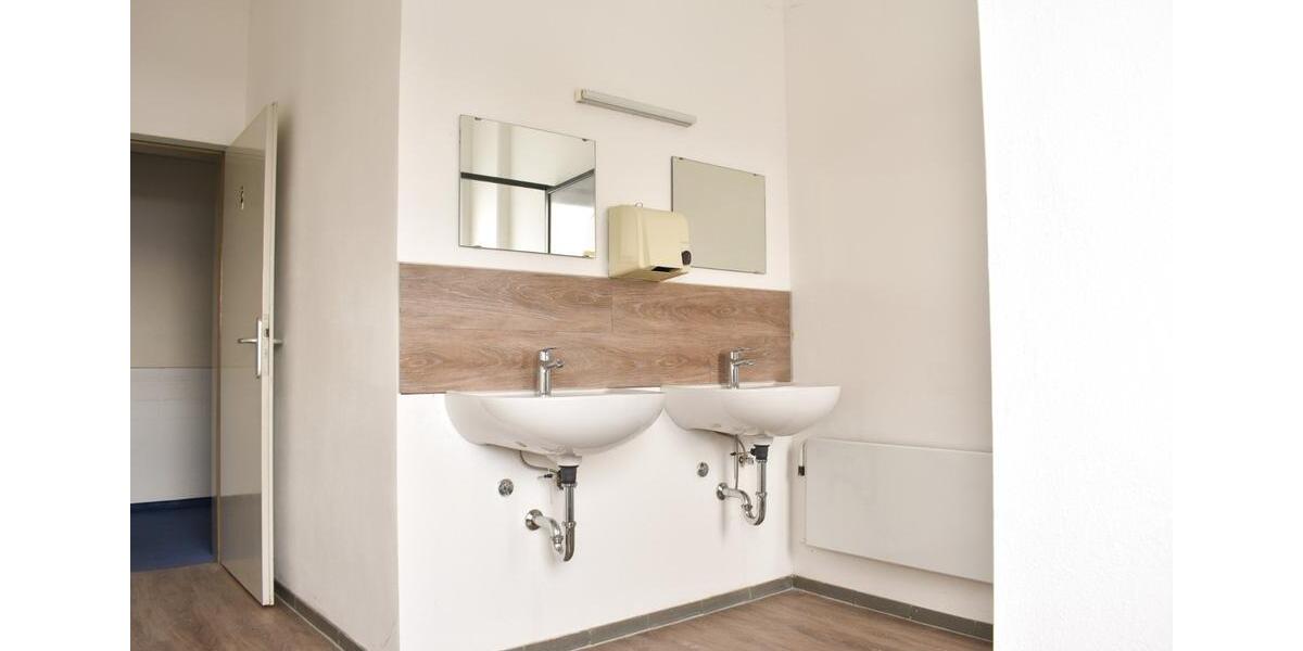 Gewerbeobjekt Schwabach - 2.600&euro; | Angebot:23847317