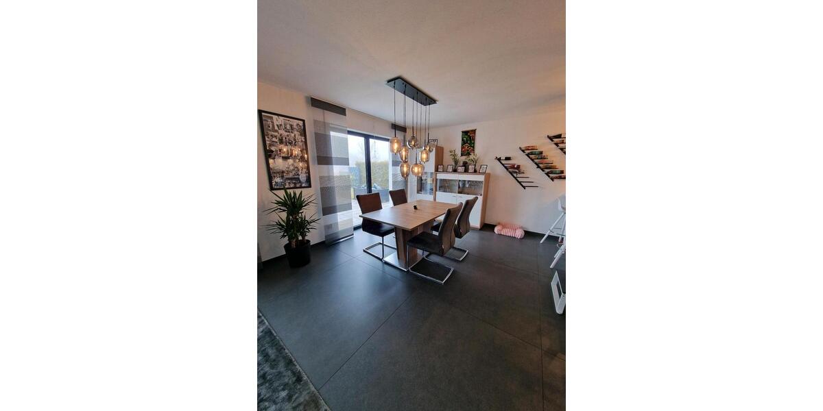 Einfamilienhaus Altdorf bei Nürnberg - 6 Zimmer, 220 m&sup2;, 869.000&euro; | Angebot:25408097