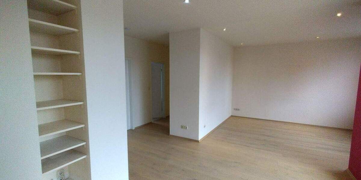 Etagenwohnung Nürnberg Neuröthenbach - 2 Zimmer, 69 m&sup2;, 198.000&euro; | Angebot:25877481