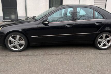 Mercedes-Benz C 320 293.000 km 3.200 &euro; Fürth 90768