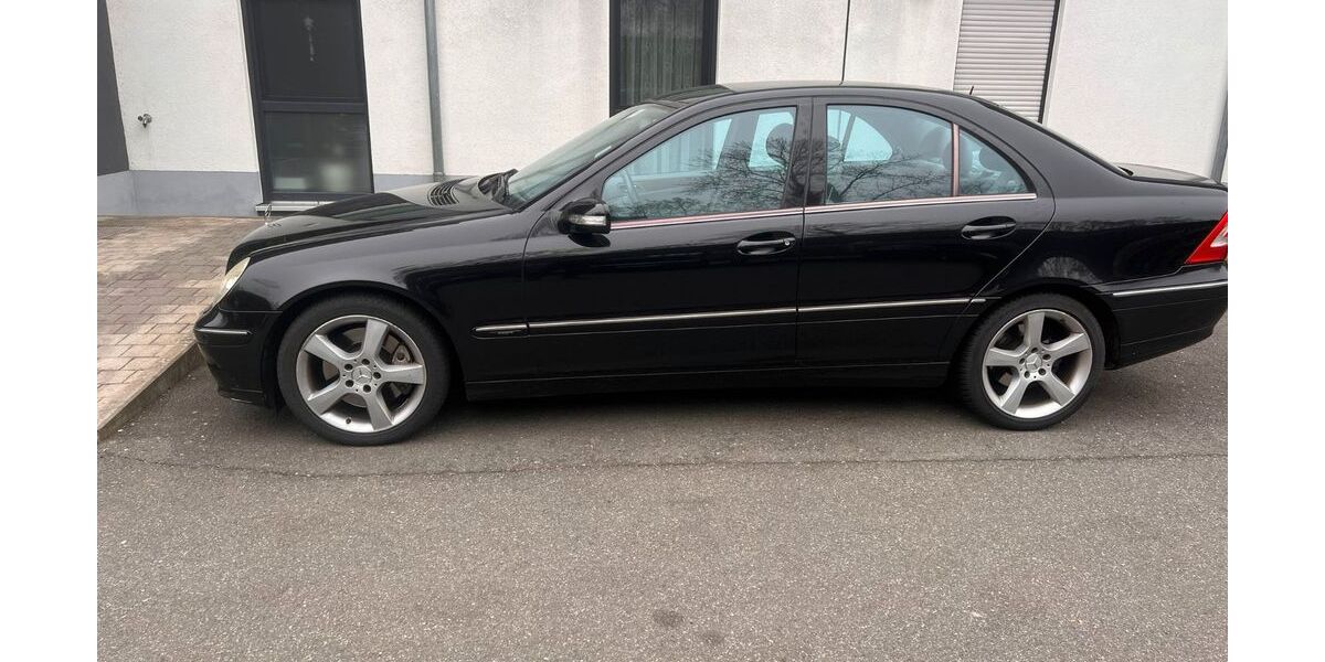 Mercedes-Benz C 320 293.000 km 3.200 &euro; Fürth 90768