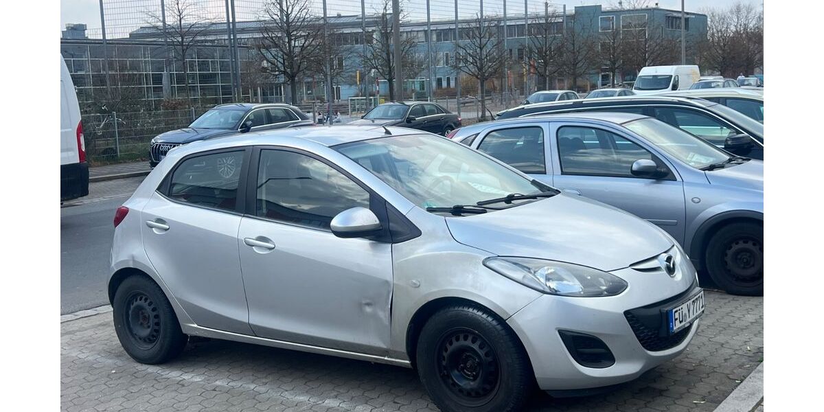 Mazda 2 413.842 km 999 &euro; Nürnberg 90439