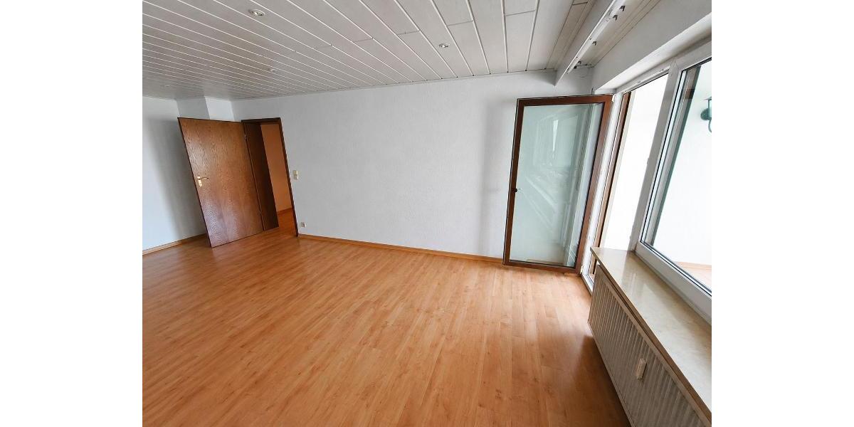 3 Zi. Wohnung im EG mit Terrasse, Gartenmitbenutzung und Garage - Etagenwohnung Hessdorf | Angebot:27314099