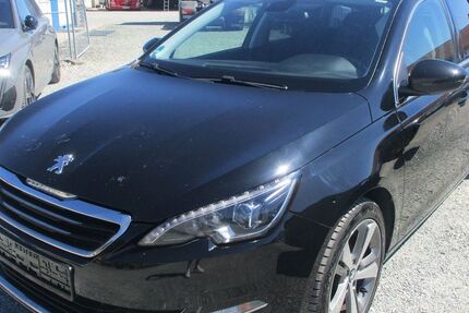 Peugeot 308 141.000 km 3.999 &euro; Nürnberg 90431
