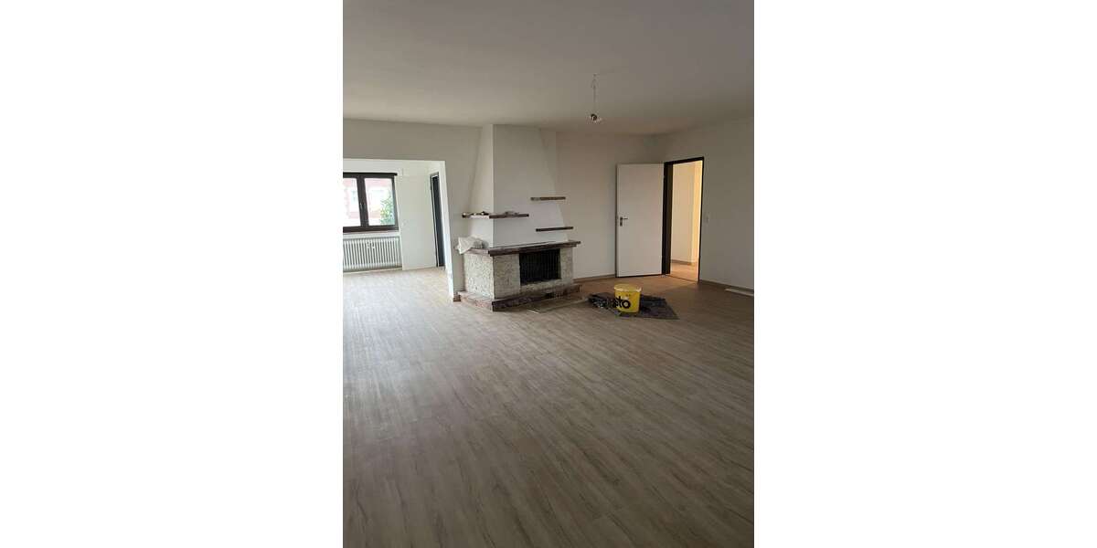 Etagenwohnung Diespeck - 3 Zimmer, 135 m&sup2;, 850&euro; | Angebot:24975544