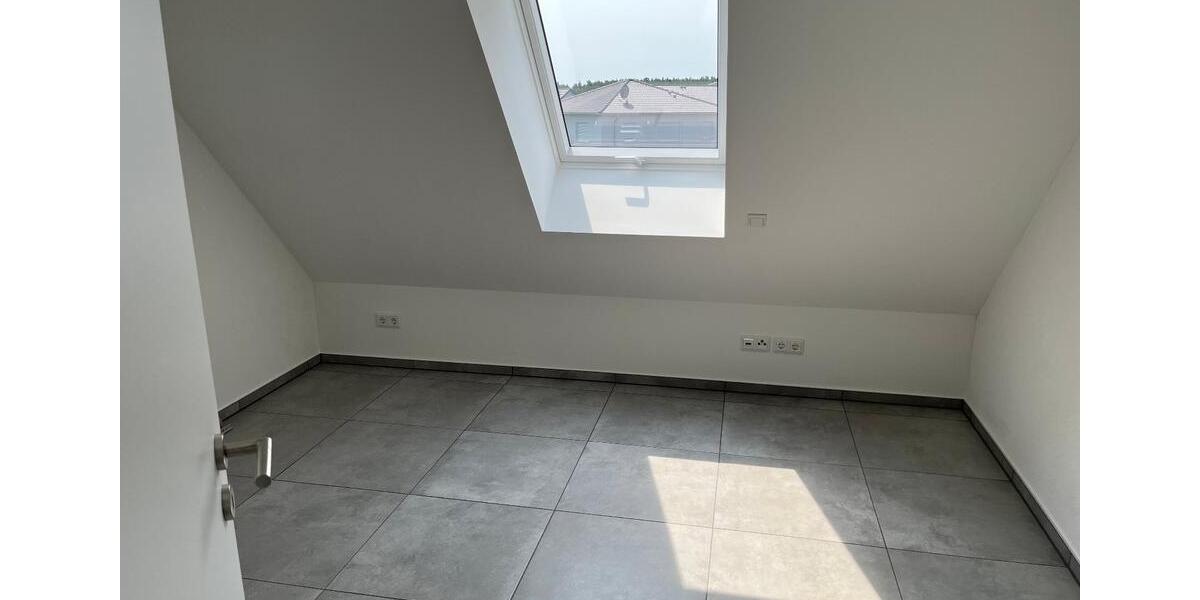 Doppelhaushälfte Markt Erlbach - 5 Zimmer, 121 m&sup2;, 1.690&euro; | Angebot:25652631