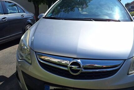 Opel Corsa 132.000 km 2.590 &euro; Nürnberg 90419