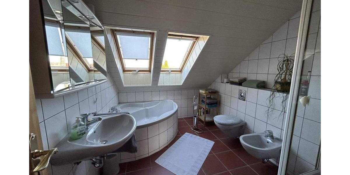 Doppelhaushälfte Heroldsberg - 5 Zimmer, 152 m&sup2;, 569.000&euro; | Angebot:25677864