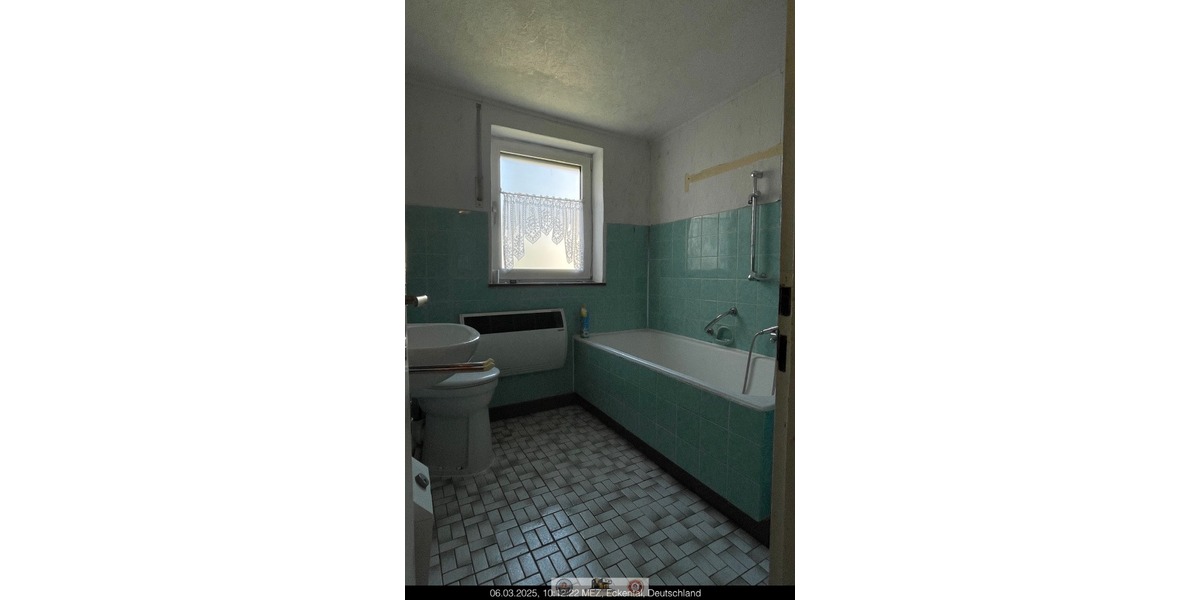 Großes Haus mit Scheune, Garage, Schuppen, Garten, sofort frei. Für Handwerker, Bastler, Sparfüchse - Bauernhaus, Landhaus Eckental Frohnhof | Angebot:25364269