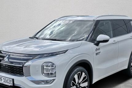 Mitsubishi Plug-in Hybrid Outlander 7.000 km 42.370 &euro; Nürnberg OT Schweinau 90439