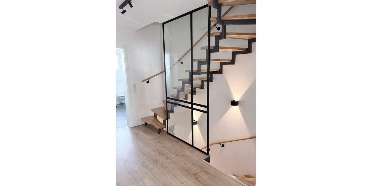 Reihenmittelhaus Adelsdorf - 5 Zimmer, 163 m&sup2;, 589.000&euro; | Angebot:25823694