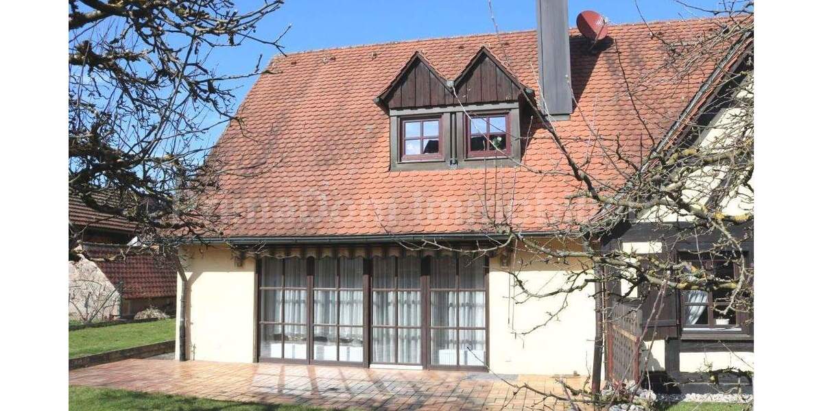Mehrfamilienhaus, Wohnhaus Nürnberg Kornburg - 7 Zimmer, 202 m&sup2;, 690.000&euro; | Angebot:25815715