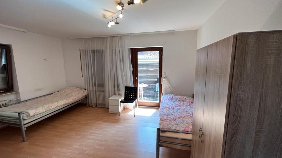 Etagenwohnung Zirndorf - 1 Zimmer, 40 m&sup2;, 500&euro; | Angebot:26626276