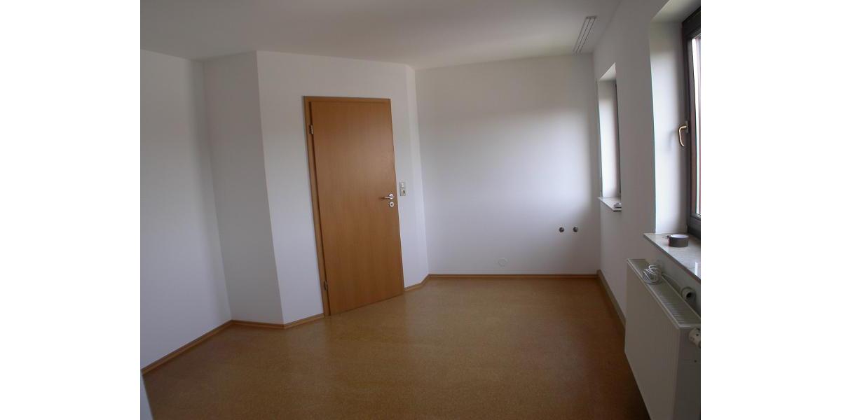 DHH mit Doppelgarage und Garten - Einfamilienhaus Höchstadt | Angebot:27184474