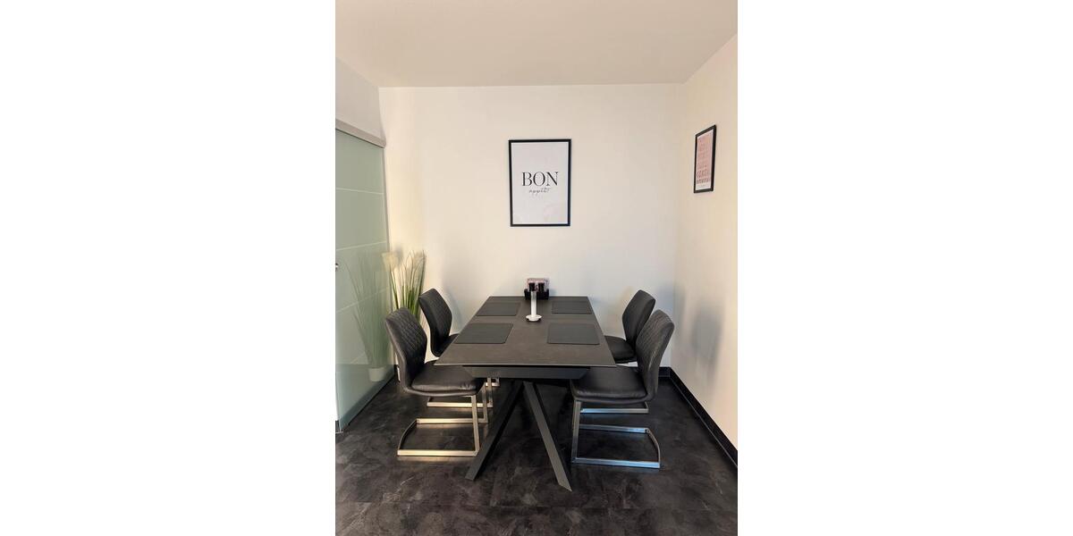 Erdgeschoßwohnung Veitsbronn - 2.5 Zimmer, 79 m&sup2;, 360.000&euro; | Angebot:25329271