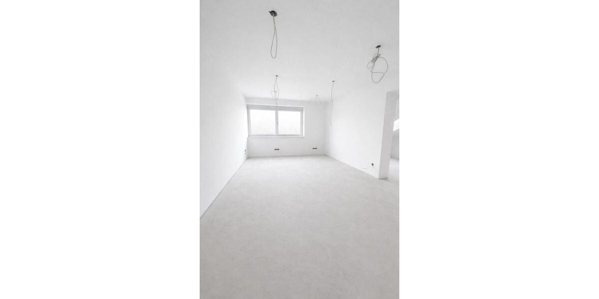 Dachgeschoßwohnung Heroldsbach - 4 Zimmer, 127 m&sup2;, 1.750&euro; | Angebot:25406909