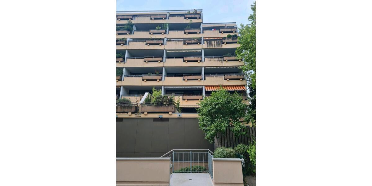 Etagenwohnung Nürnberg Langwasser - 1 Zimmer, 48 m&sup2;, 175.000&euro; | Angebot:27021350
