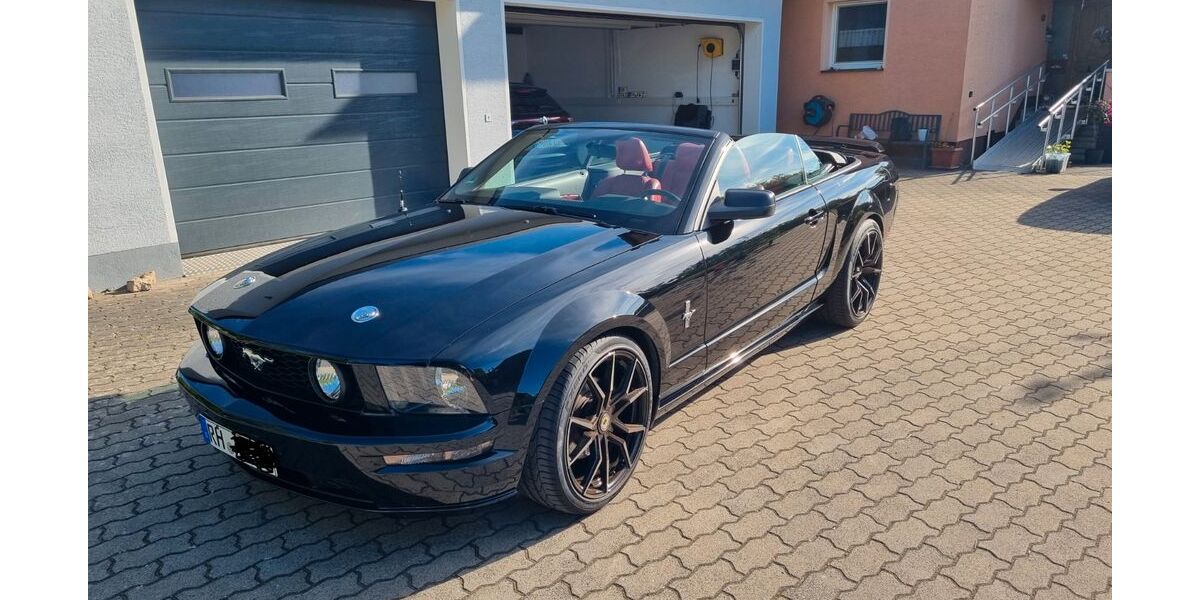 Ford Mustang 111.678 km 18.500 &euro; Büchenbach 91186