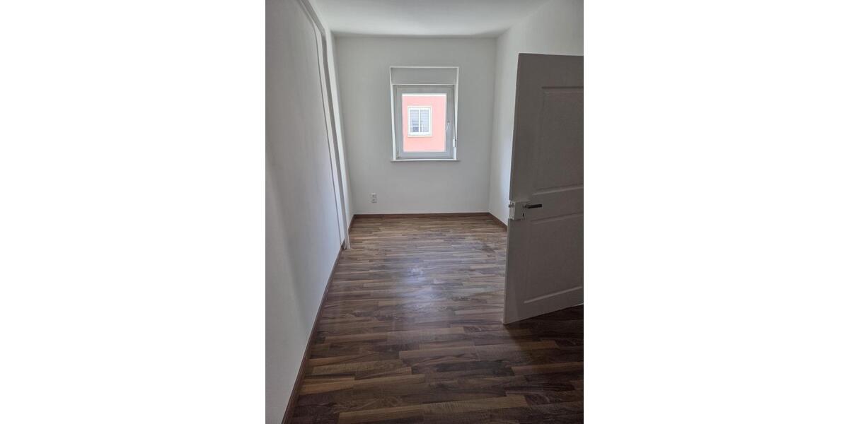 Etagenwohnung Neustadt an der Aisch - 3 Zimmer, 60 m&sup2;, 760&euro; | Angebot:25329640