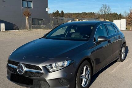 Mercedes-Benz A 180 54.550 km 18.900 &euro; Rednitzhembach 91126
