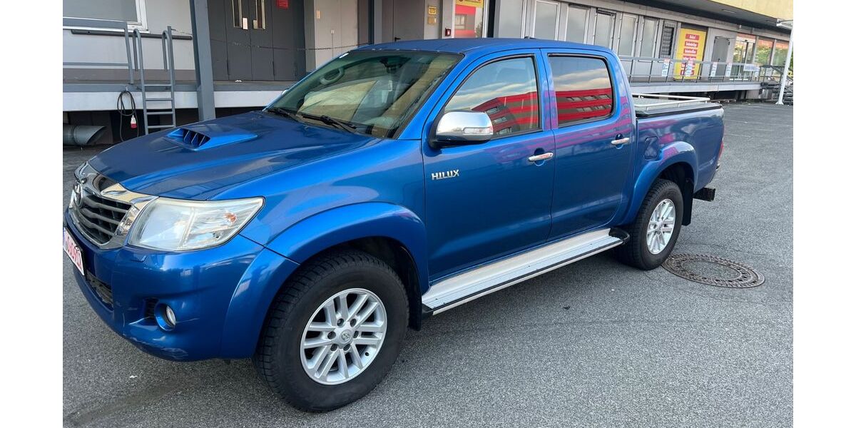 Toyota Hilux 204.000 km 16.800 &euro; Nürnberg 90439