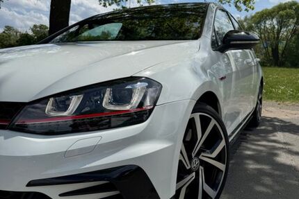 VW Golf 88.400 km 24.995 &euro; Oberasbach 90522