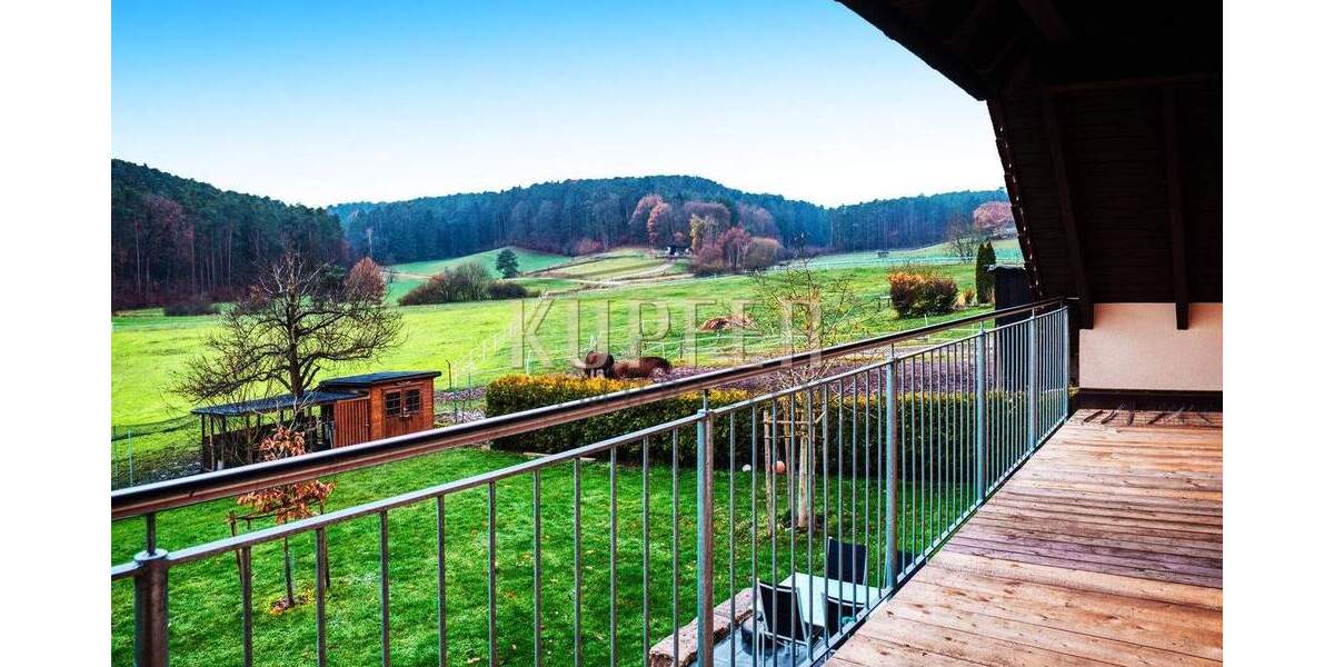 Mehrfamilienhaus, Wohnhaus Gerhardshofen Altenbuch - 9 Zimmer, 231 m&sup2;, 740.000&euro; | Angebot:25727823