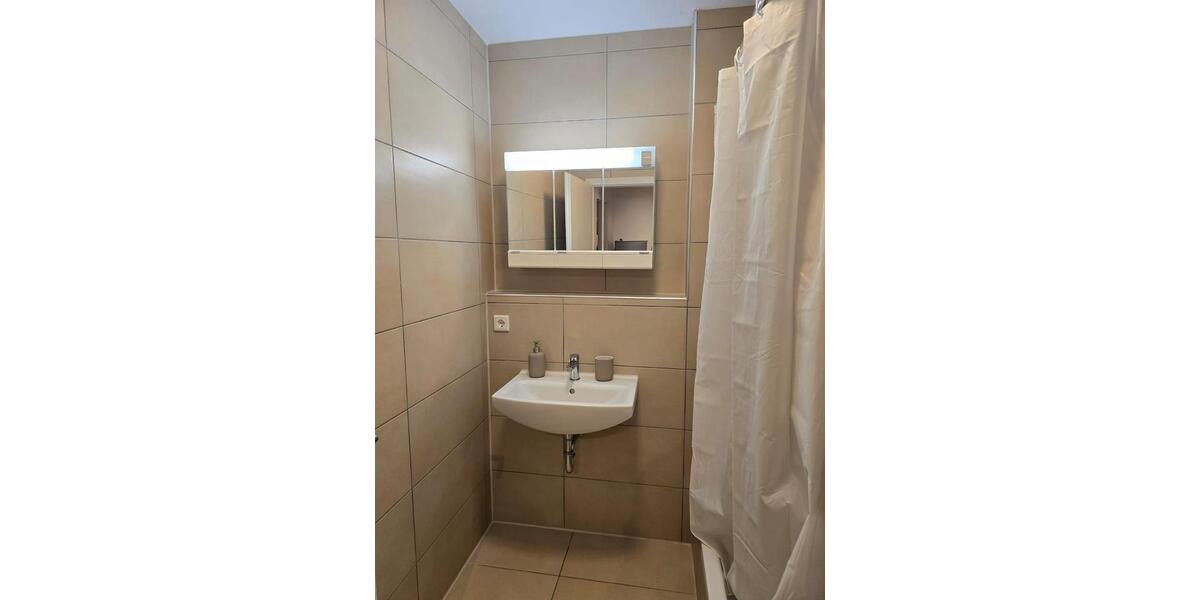 Etagenwohnung Fürth Südstadt - 1 Zimmer, 35 m&sup2;, 650&euro; | Angebot:26619260
